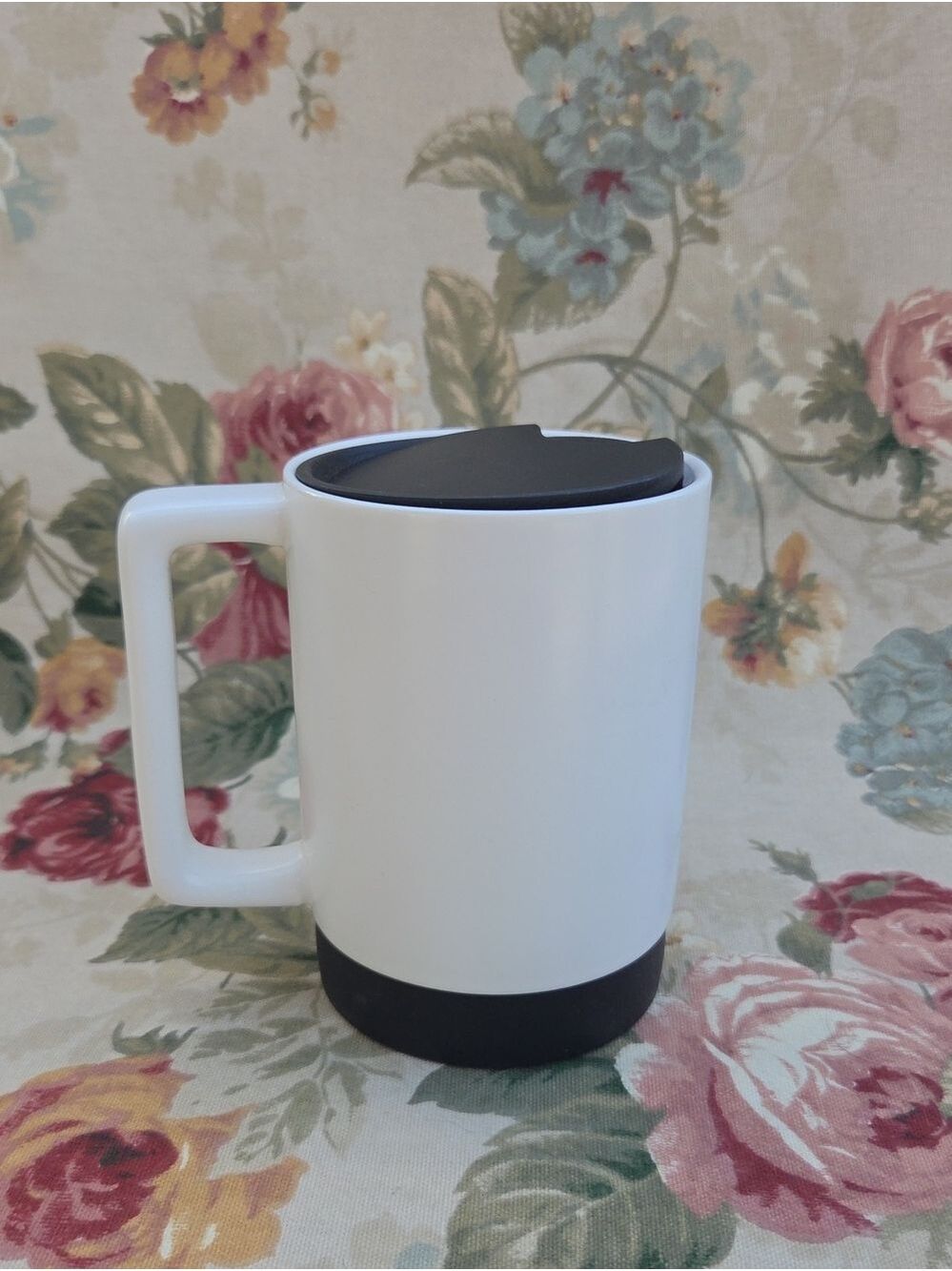 Starbucks White Ceramic Travel Mug with Black Base 14 Fluid Ounces - Picture 10 of 15